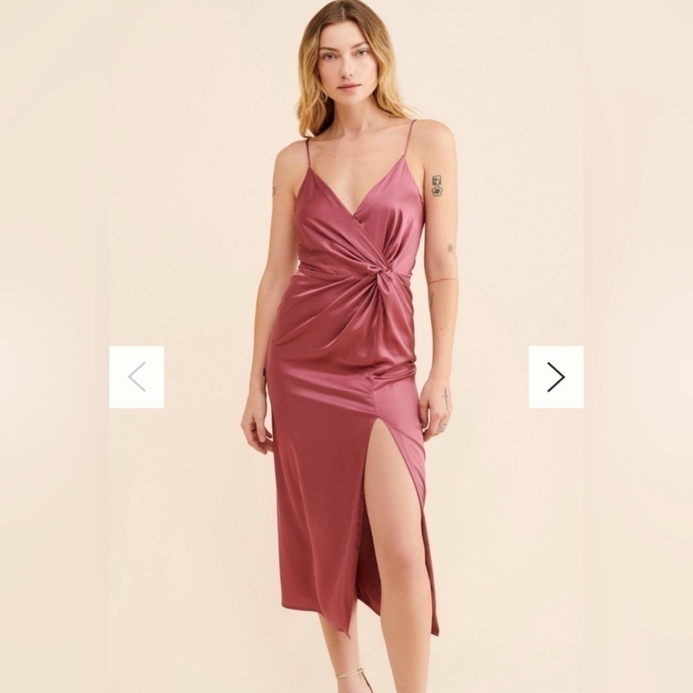 Astr the Label Rose Satin Midi Dress Size Medium